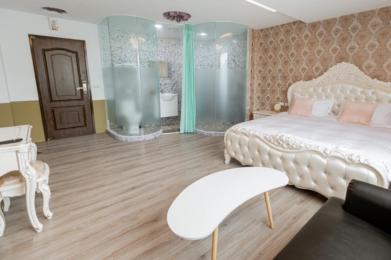 You Yue B&B Hualien City Ngoại thất bức ảnh